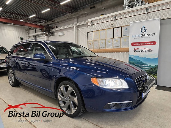 Volvo V70 8 of 30