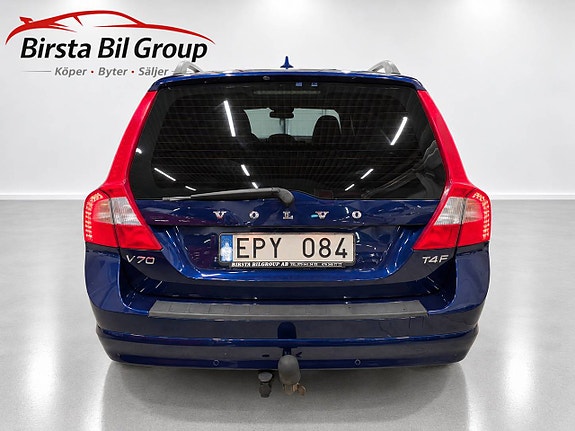 Volvo V70 4 of 30