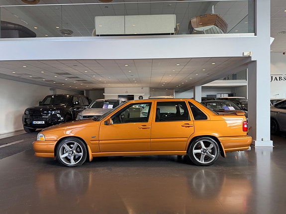 Volvo S70 2 of 7