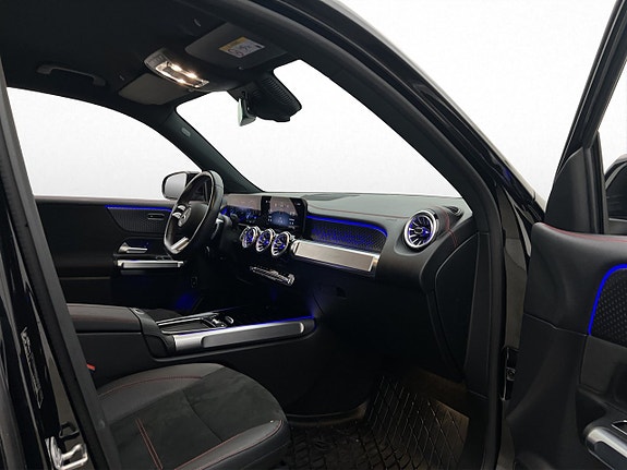 Mercedes-Benz EQB250+ 13 of 30