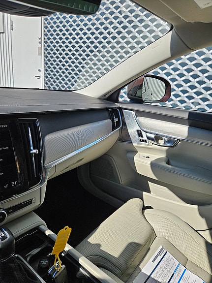 Volvo V90 Cross Country 16 of 30