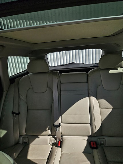 Volvo V90 Cross Country 18 of 30