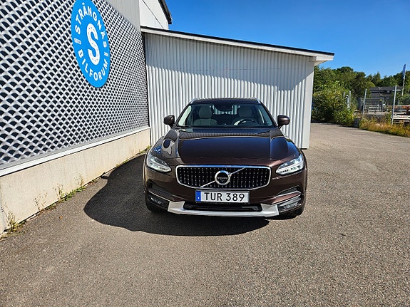 Volvo V90 Cross Country 5 of 30