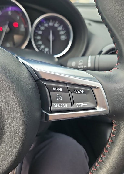 Mazda MX-5 13 of 17