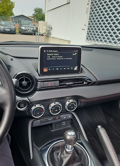 Mazda MX-5 16 of 17