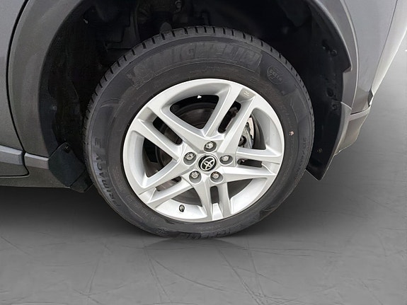 Toyota C-HR 25 of 27
