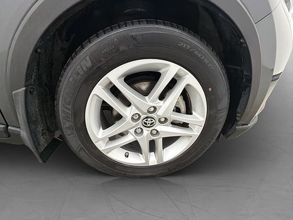 Toyota C-HR 27 of 27