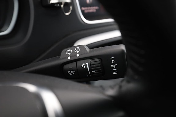 Volvo V40 30 of 30