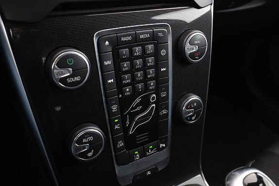 Volvo V40 24 of 30