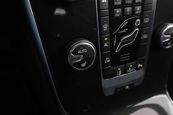 Volvo V40 25 of 30