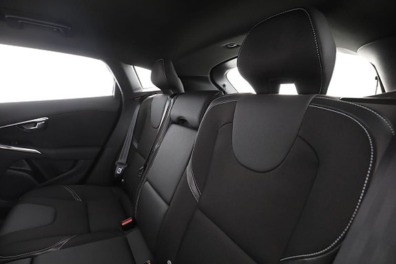 Volvo V40 15 of 30