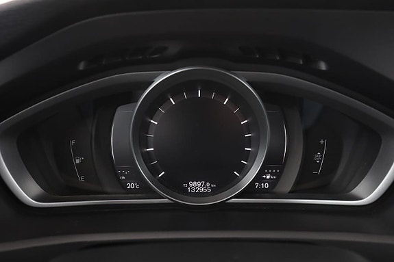 Volvo V40 20 of 30