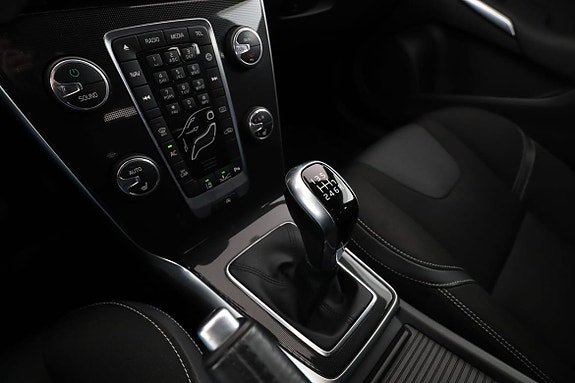 Volvo V40 23 of 30