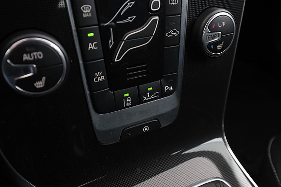 Volvo V40 26 of 30