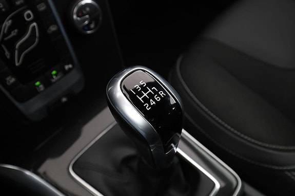 Volvo V40 27 of 30
