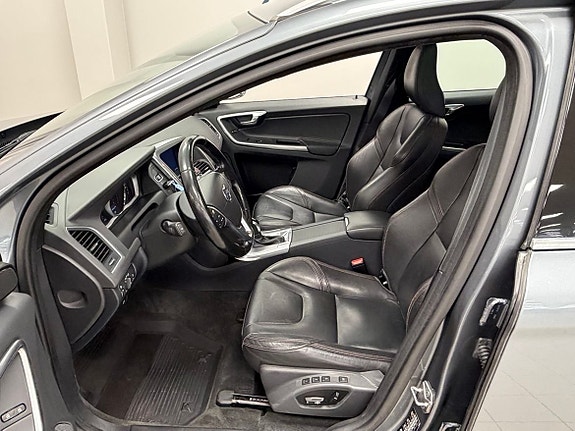 Volvo XC60 6 of 21