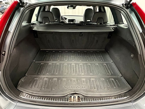 Volvo XC60 19 of 21