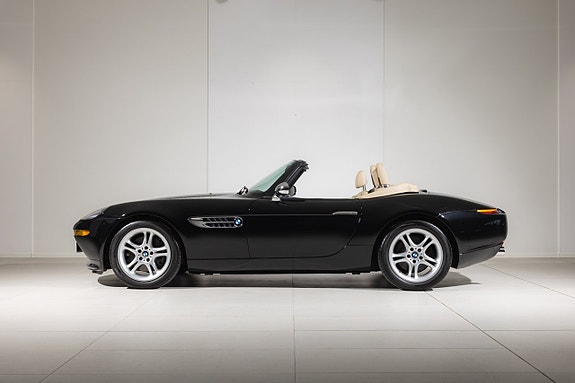 BMW Z8 2 of 27