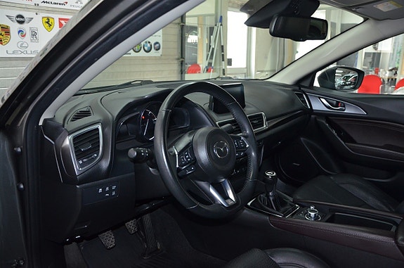 Mazda 3 4 of 20