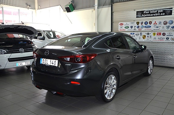 Mazda 3 2 of 20