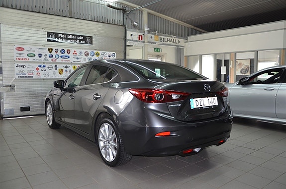 Mazda 3 3 of 20