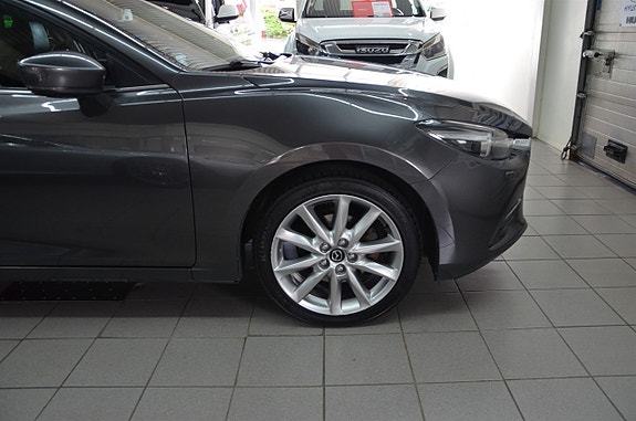 Mazda 3 18 of 20