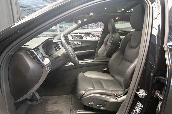 Volvo XC60 19 of 27