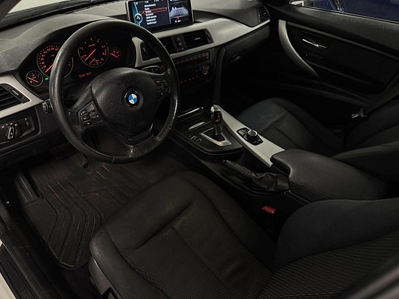 BMW 320d 14 of 22
