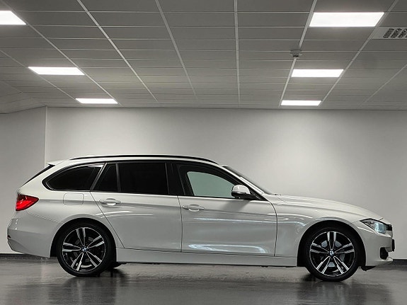 BMW 320d 3 of 22