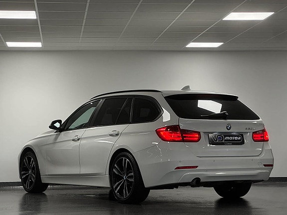 BMW 320d 2 of 22