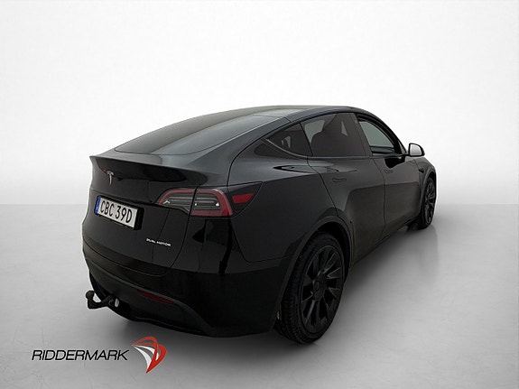 Tesla Model Y 9 of 30