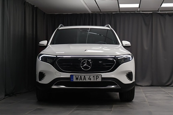 Mercedes-Benz EQB300 3 of 25