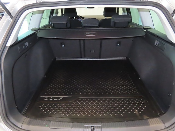 Volkswagen Golf Alltrack 11 of 20