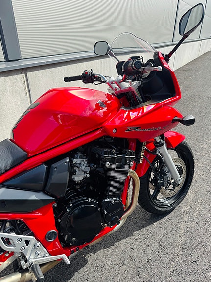 Suzuki GSF650S Bandit 5 of 12