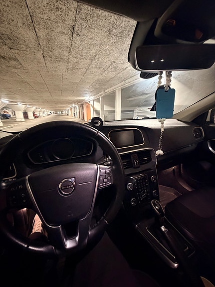 Volvo V40 5 of 6