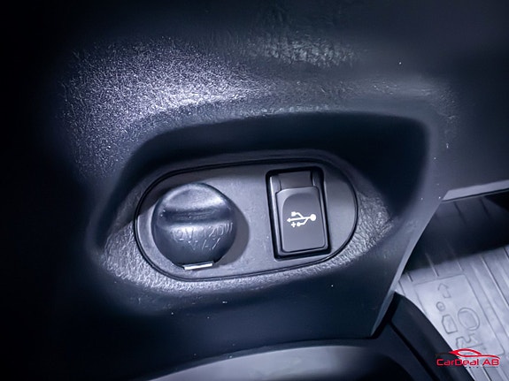 Toyota Yaris 28 of 30