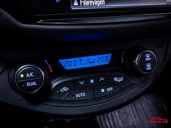 Toyota Yaris 25 of 30