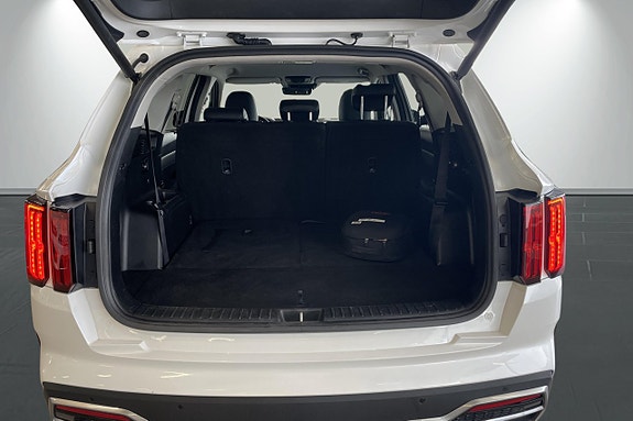 Kia Sorento 17 of 30