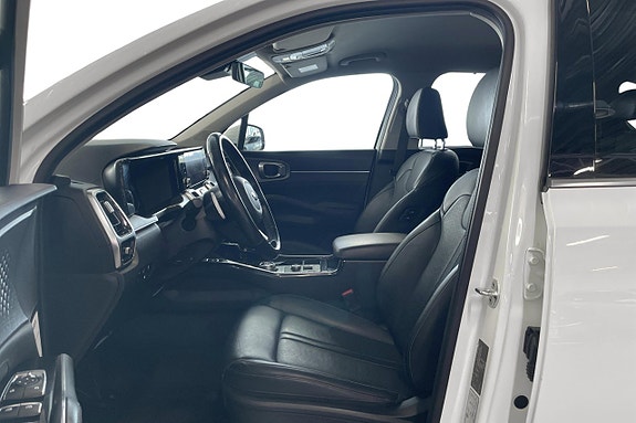 Kia Sorento 13 of 30