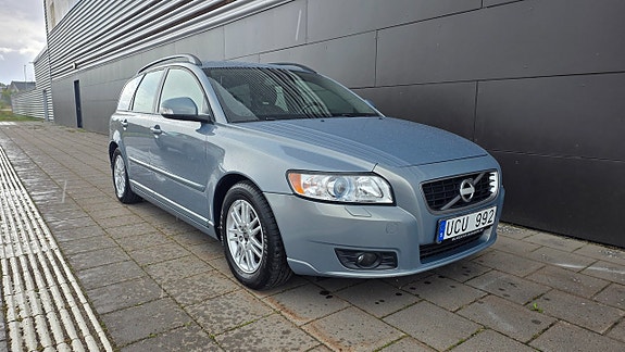 Volvo V50 12 of 16