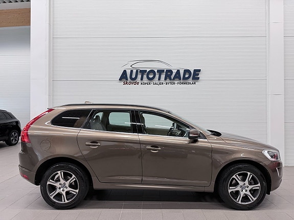 Volvo XC60 5 of 14