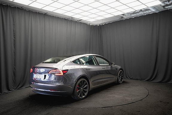 Tesla Model 3 7 of 20