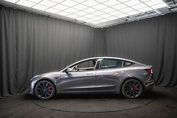Tesla Model 3 10 of 20