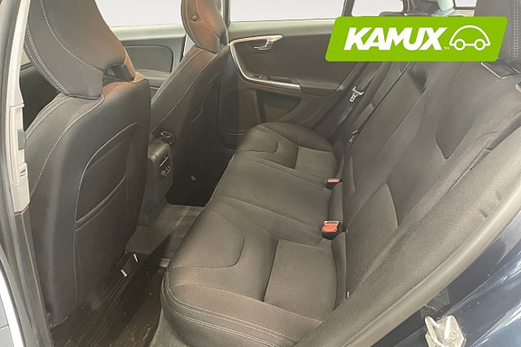Volvo V60 14 of 23