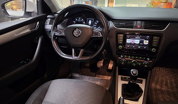 Skoda Octavia 11 of 26
