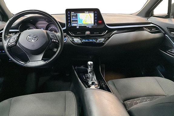 Toyota C-HR 10 of 21