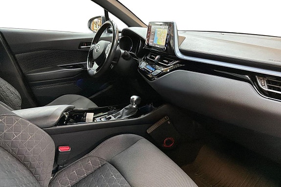 Toyota C-HR 7 of 21