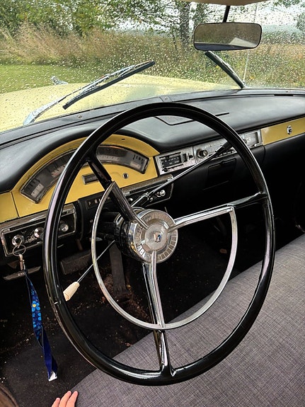 Ford Fairlane 8 of 11