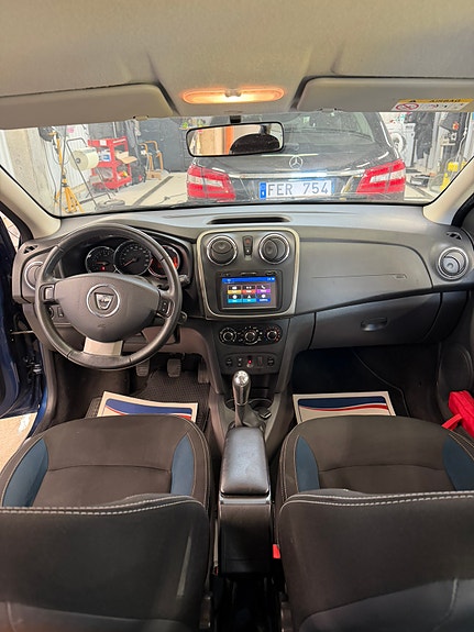 Dacia Logan 8 of 14
