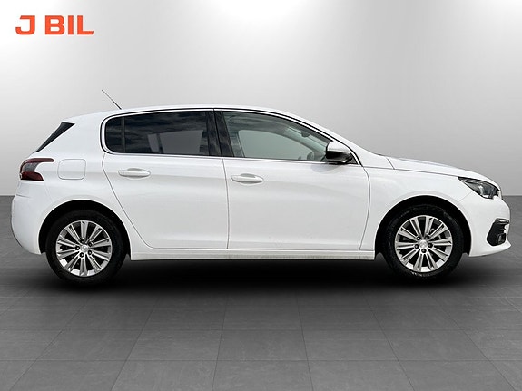 Peugeot 308 13 of 15